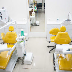 Clinic-Photo-maxfaceclinic.in_.jpg