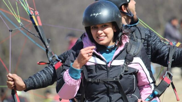 DobhiParagliding-enjoying-time.jpg