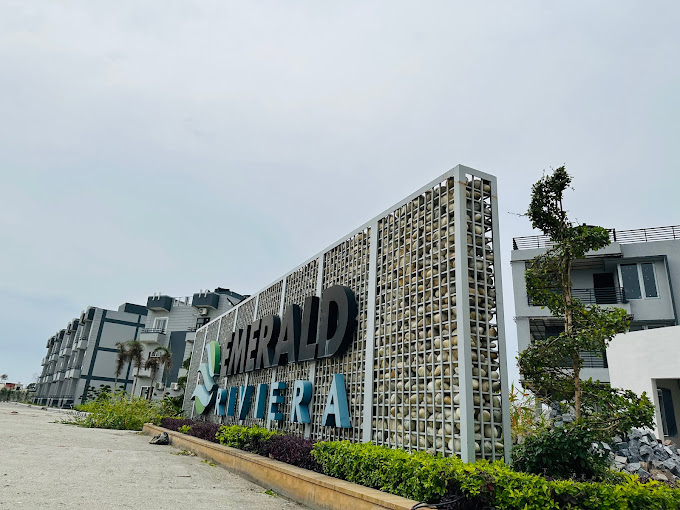 Emerald-Riviera-3-BHK-Flats.jpg