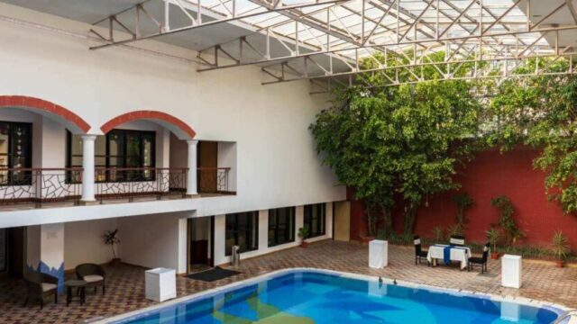 country-inn-bhimtal-swimming-pool-924×462-1.jpg