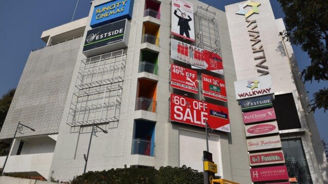 walkway-mall-.jpg