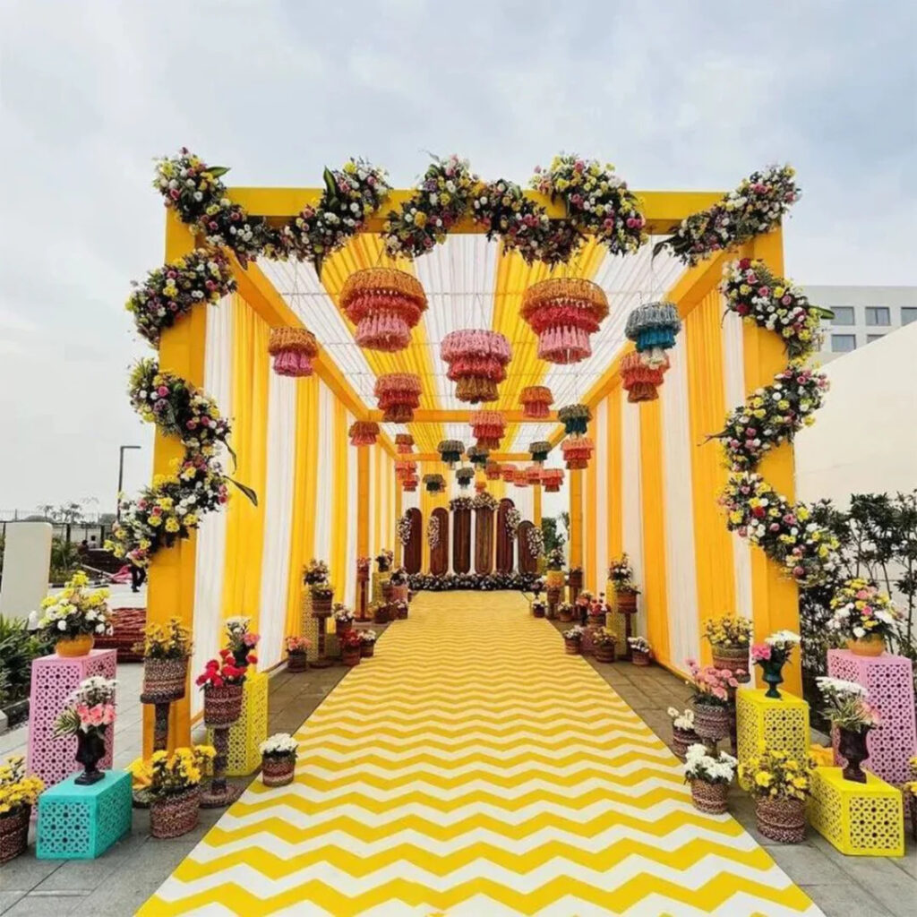 Grand-wedding-mandap-with-elegant-drapes